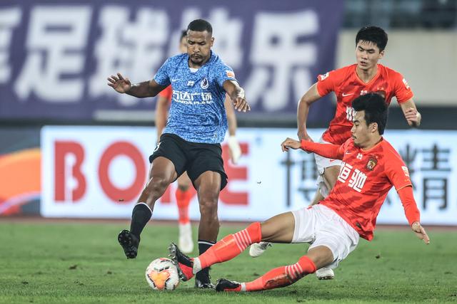 欧冠夺冠赔率:阿森纳1赔3.5优势大 巴萨反超曼城