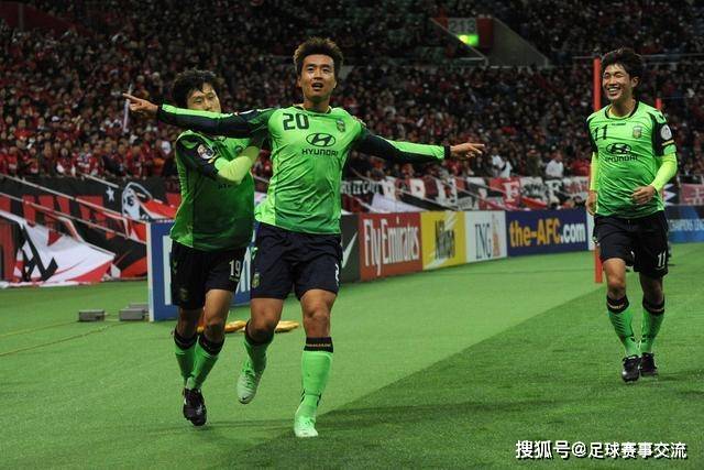 泰晤士报：曼联接近任命阿莫林 范尼可能只带一场